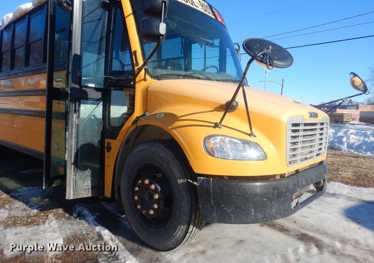 image for item HQ9574 2010 Thomas Built 281TS  school bus