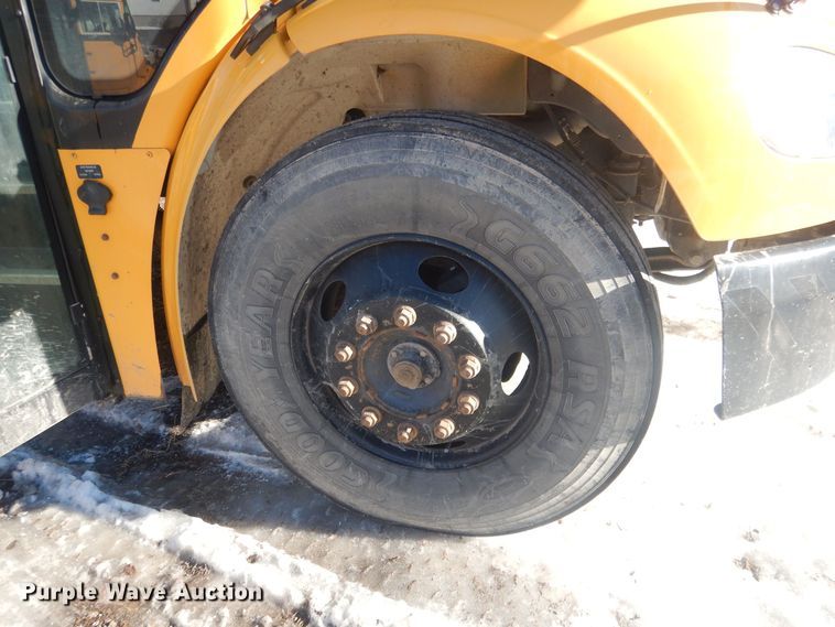 image for item HQ9574 2010 Thomas Built 281TS  school bus