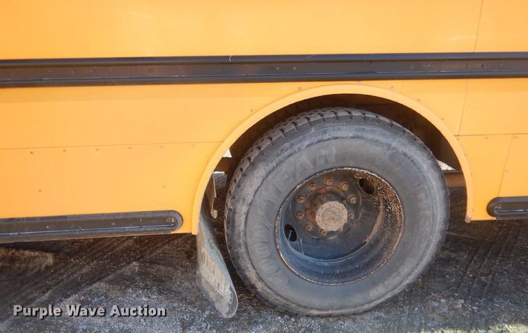 image for item HQ9574 2010 Thomas Built 281TS  school bus