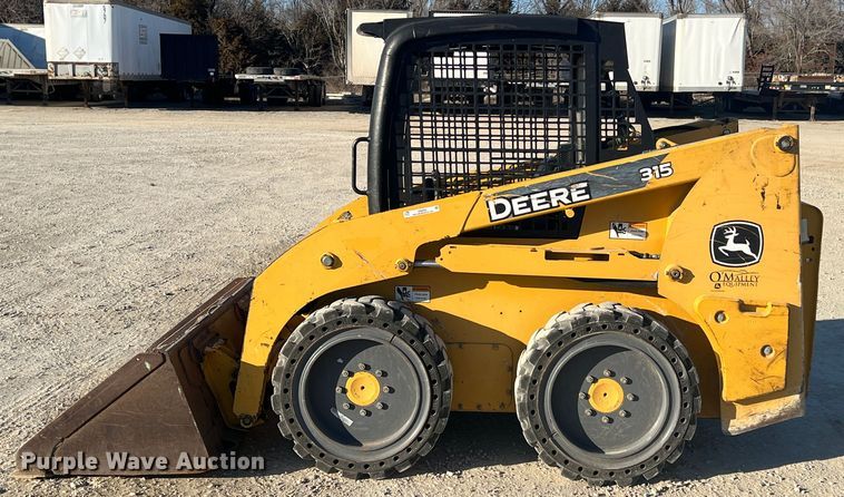 image for item ID9456 2014 John Deere 315  skid steer loader