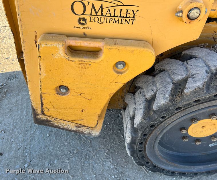 image for item ID9456 2014 John Deere 315  skid steer loader