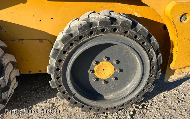 image for item ID9456 2014 John Deere 315  skid steer loader