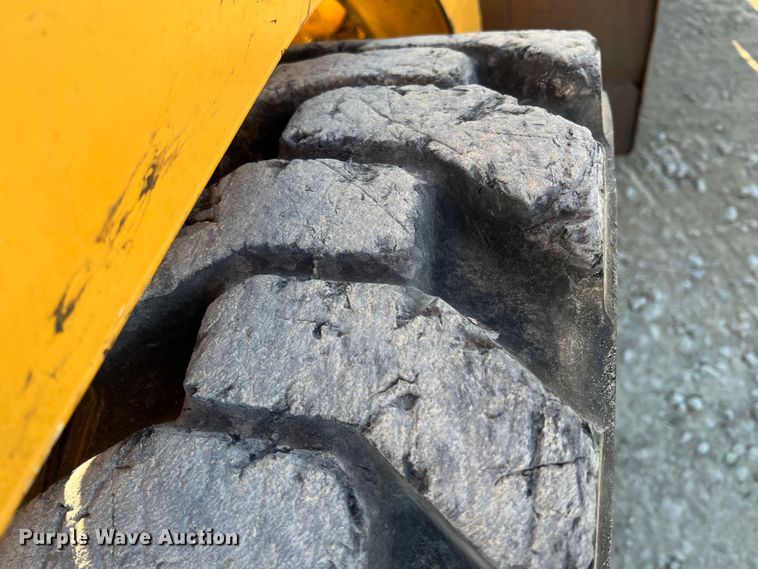 image for item ID9456 2014 John Deere 315  skid steer loader