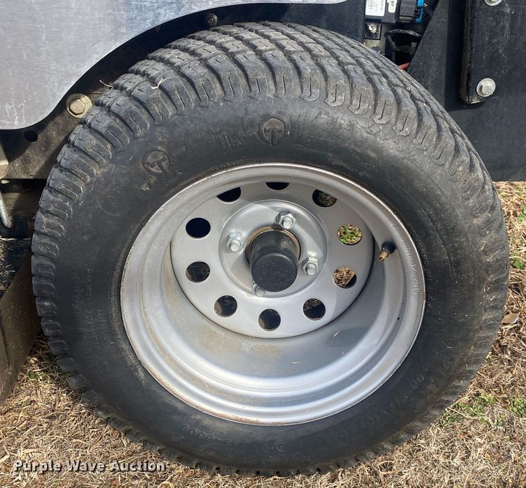 image for item IG9889 2016 Dixie Chopper Magnum HP  ZTR lawn mower