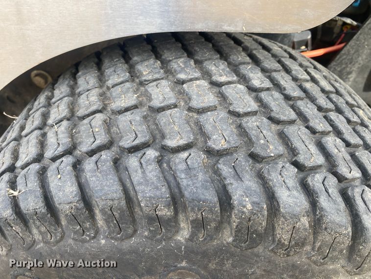 image for item IG9889 2016 Dixie Chopper Magnum HP  ZTR lawn mower