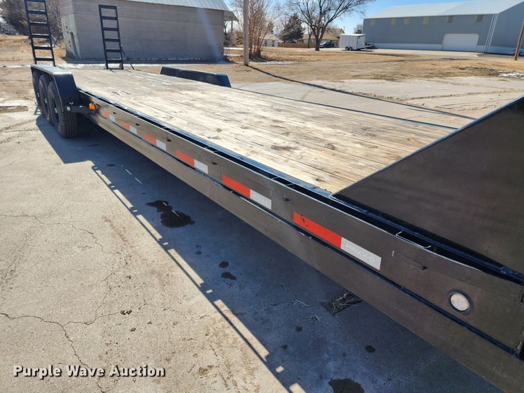 image for item IL9093 2021 Maxey MAXXD  equipment trailer