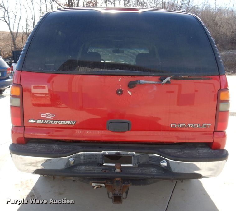 image for item IO9369 2001 Chevrolet Suburban 2500  SUV