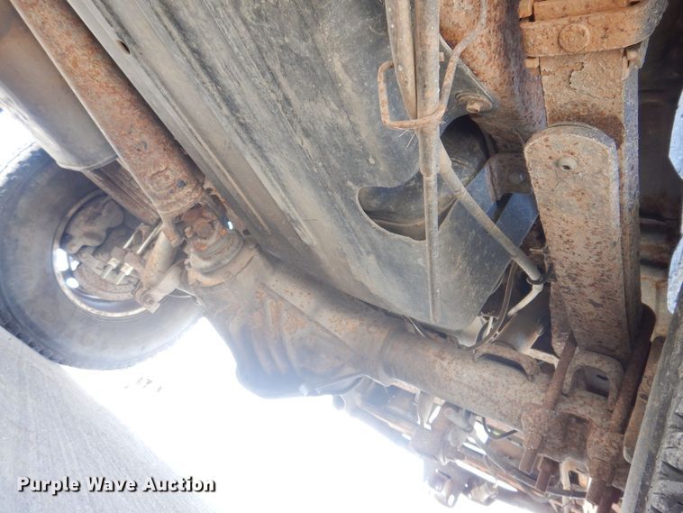 image for item IO9369 2001 Chevrolet Suburban 2500  SUV