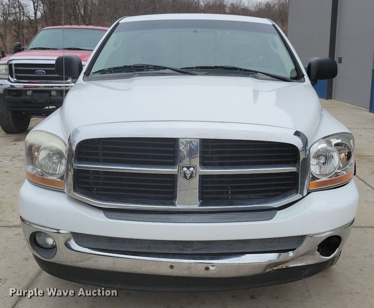 image for item IO9399 2006 Dodge Ram 1500 SLT  pickup truck