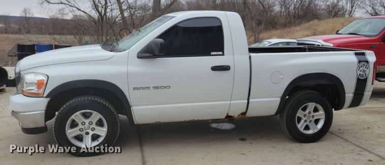 image for item IO9399 2006 Dodge Ram 1500 SLT  pickup truck