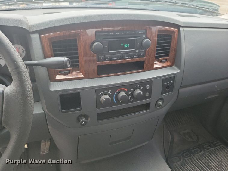 image for item IO9399 2006 Dodge Ram 1500 SLT  pickup truck