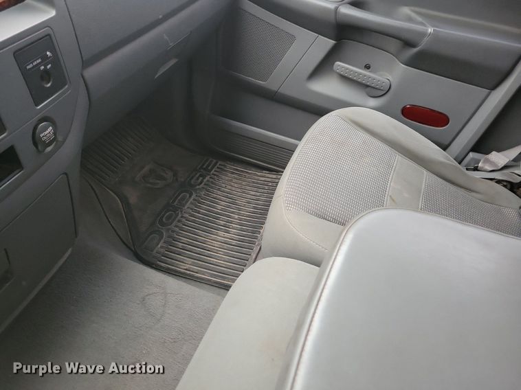 image for item IO9399 2006 Dodge Ram 1500 SLT  pickup truck