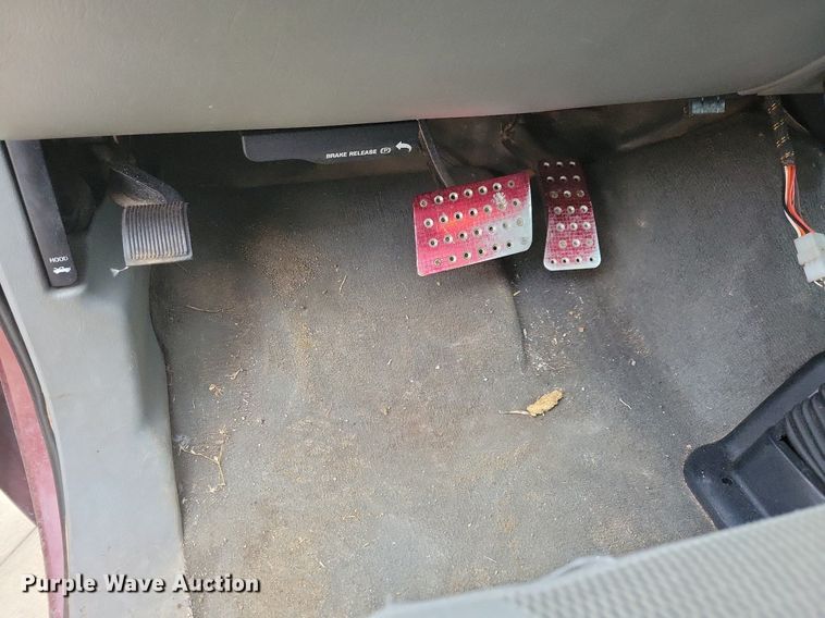 image for item IO9400 2005 Ford F250 Super Duty XLT  SuperCab pickup truck