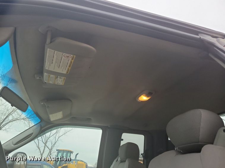 image for item IO9400 2005 Ford F250 Super Duty XLT  SuperCab pickup truck