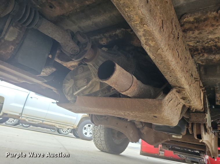 image for item IO9400 2005 Ford F250 Super Duty XLT  SuperCab pickup truck