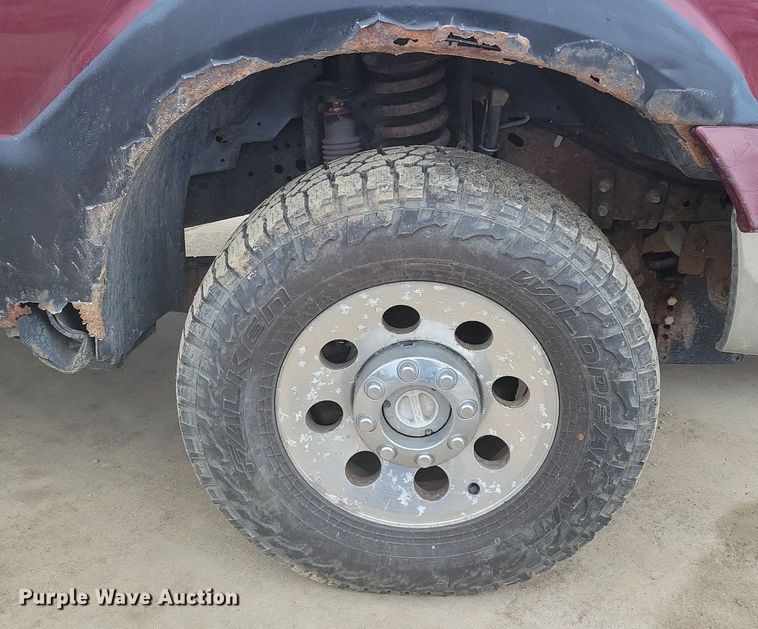 image for item IO9400 2005 Ford F250 Super Duty XLT  SuperCab pickup truck