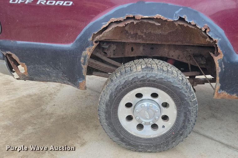 image for item IO9400 2005 Ford F250 Super Duty XLT  SuperCab pickup truck