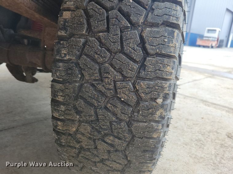 image for item IO9400 2005 Ford F250 Super Duty XLT  SuperCab pickup truck