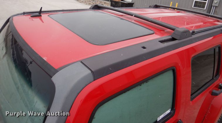 image for item IO9402 2006 Hummer H3  SUV