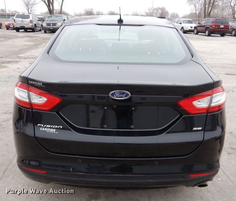 image for item IO9403 2016 Ford Fusion