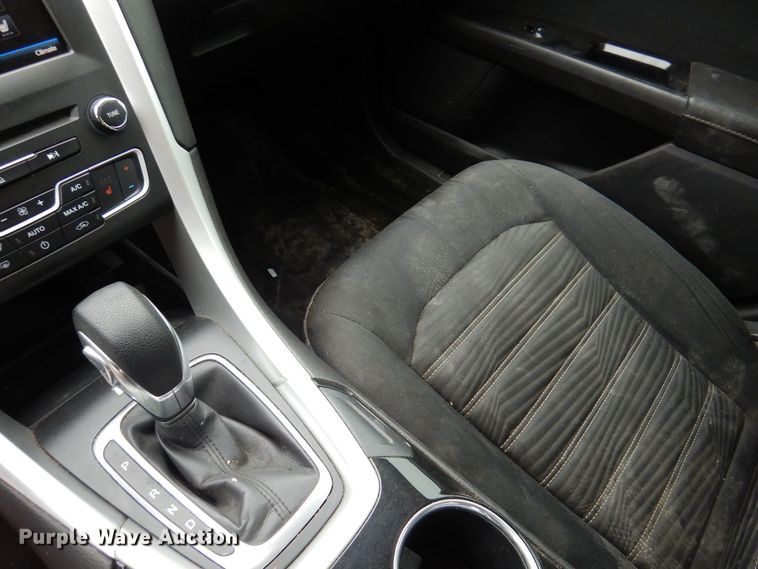 image for item IO9403 2016 Ford Fusion