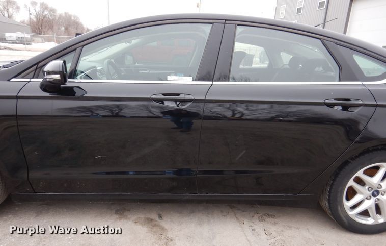 image for item IO9403 2016 Ford Fusion