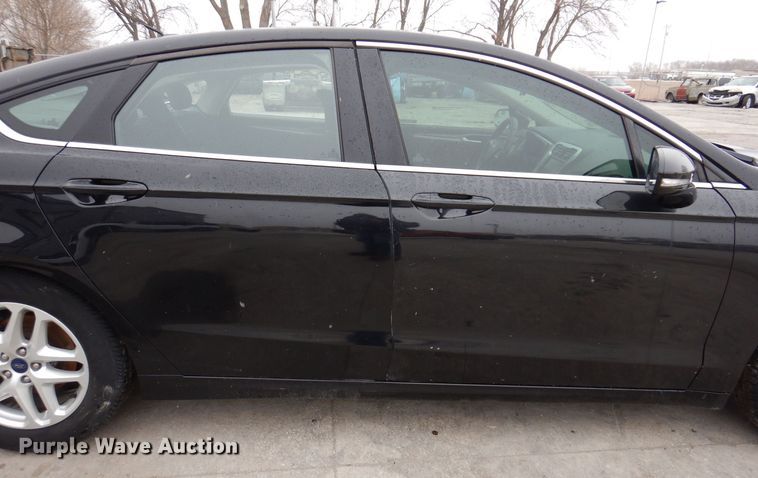 image for item IO9403 2016 Ford Fusion