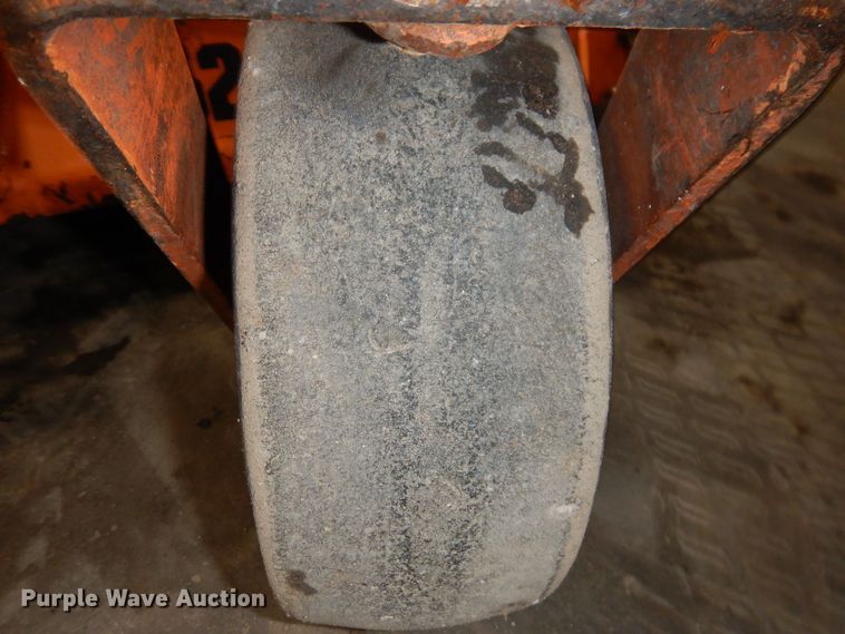 image for item IO9417 2018 Scag V-Ride II  ZTR lawn mower