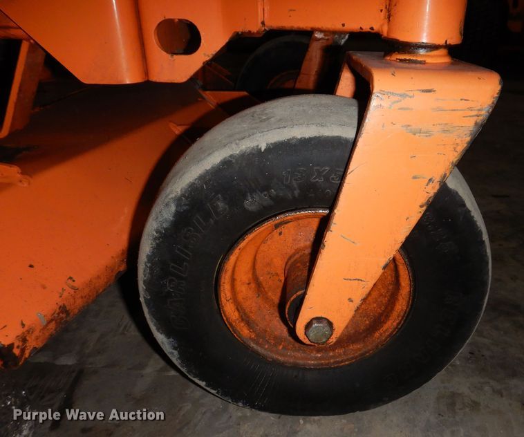 image for item IO9417 2018 Scag V-Ride II  ZTR lawn mower