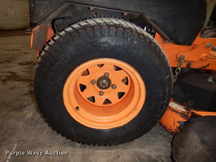 image for item IO9417 2018 Scag V-Ride II  ZTR lawn mower