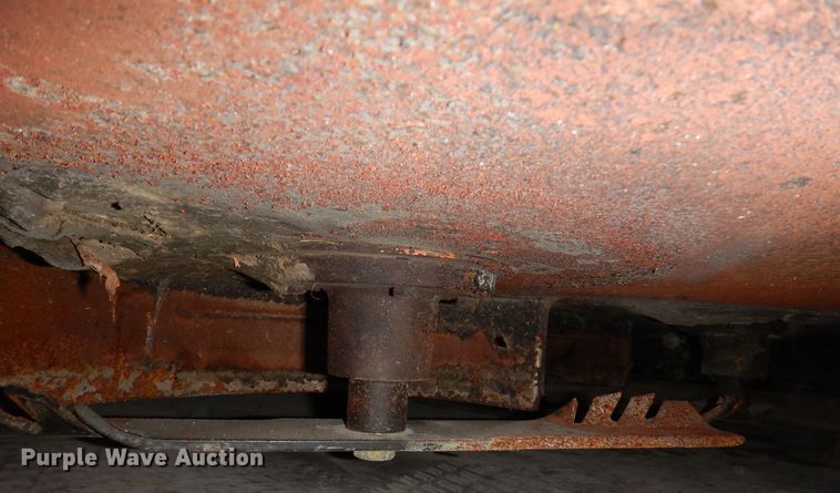 image for item IO9418 2018 Scag V-Ride II  ZTR lawn mower