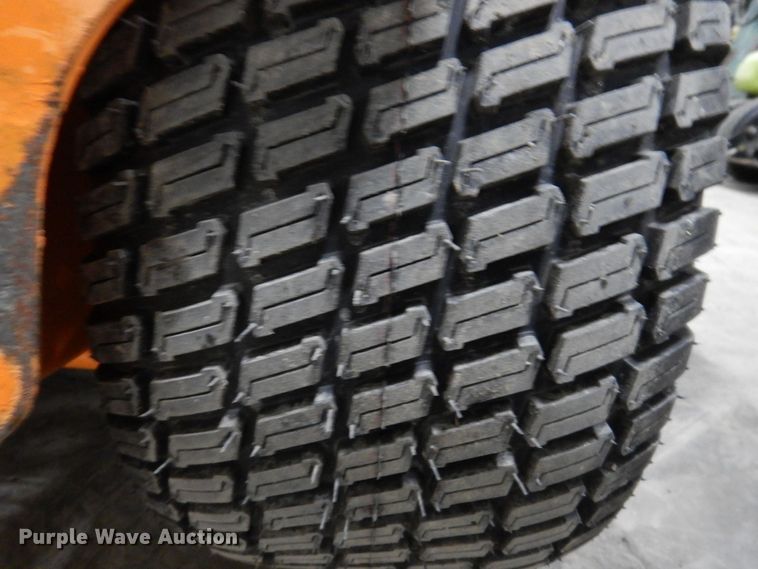 image for item IO9418 2018 Scag V-Ride II  ZTR lawn mower