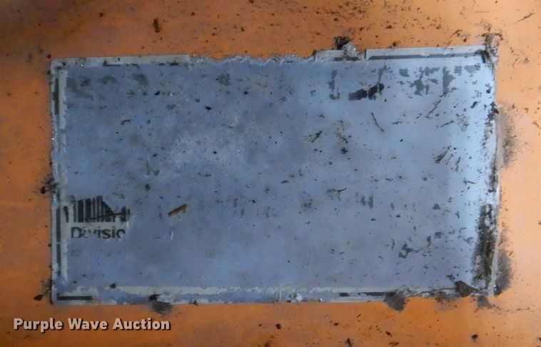 image for item IO9419 2018 Scag V-Ride II  ZTR lawn mower