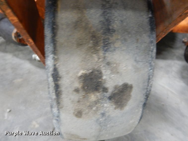 image for item IO9420 2018 Scag V-Ride II  ZTR lawn mower