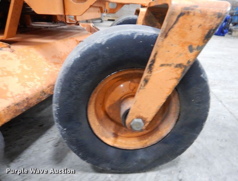 image for item IO9421 2018 Scag V-Ride II  ZTR lawn mower