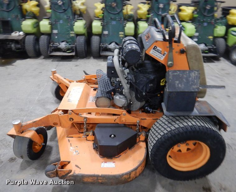 image for item IO9425 2018 Scag V-Ride II  ZTR lawn mower