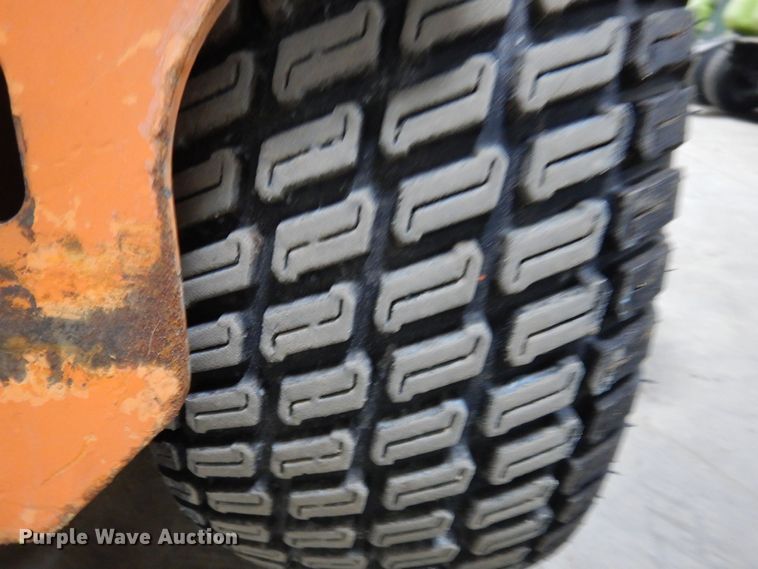 image for item IO9426 2018 Scag V-Ride II  ZTR lawn mower