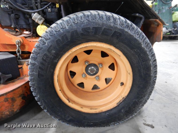 image for item IO9426 2018 Scag V-Ride II  ZTR lawn mower