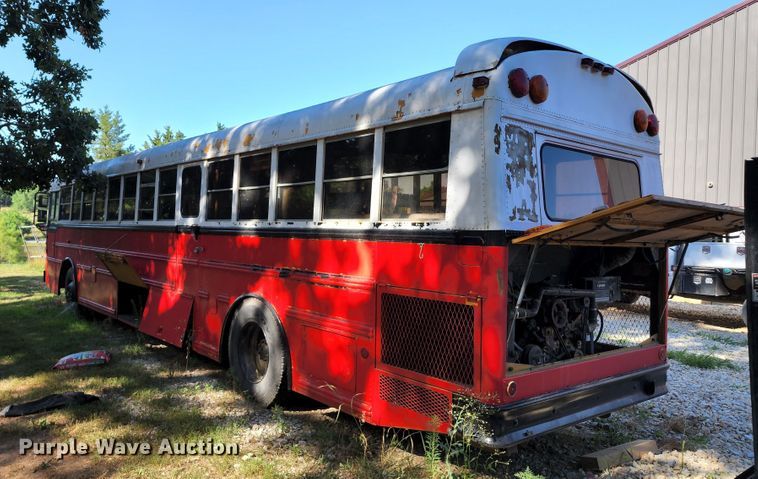 image for item JA9973 1987 Thomas  RV