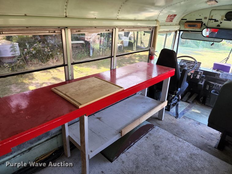 image for item JA9973 1987 Thomas  RV