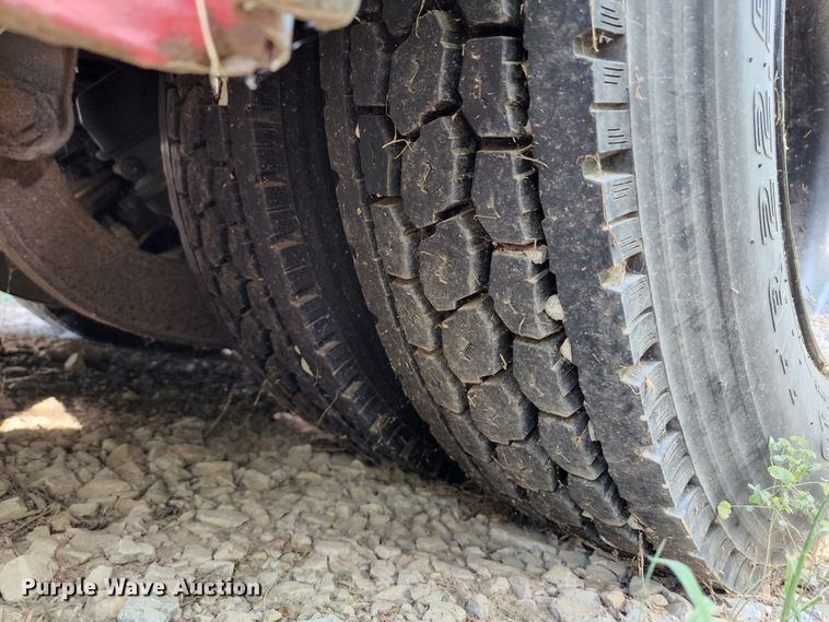 image for item JA9973 1987 Thomas  RV