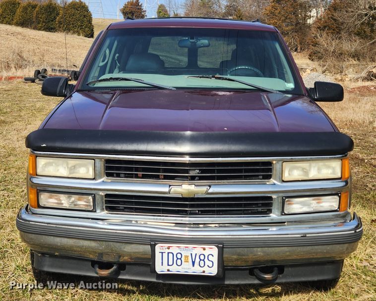 image for item JB9637 1999 Chevrolet Suburban K1500  SUV