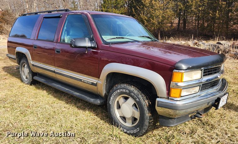 image for item JB9637 1999 Chevrolet Suburban K1500  SUV