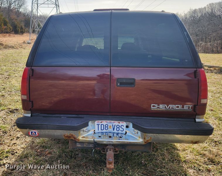 image for item JB9637 1999 Chevrolet Suburban K1500  SUV
