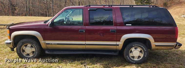 image for item JB9637 1999 Chevrolet Suburban K1500  SUV