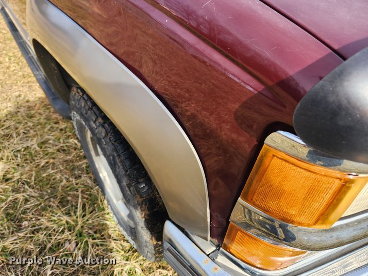 image for item JB9637 1999 Chevrolet Suburban K1500  SUV