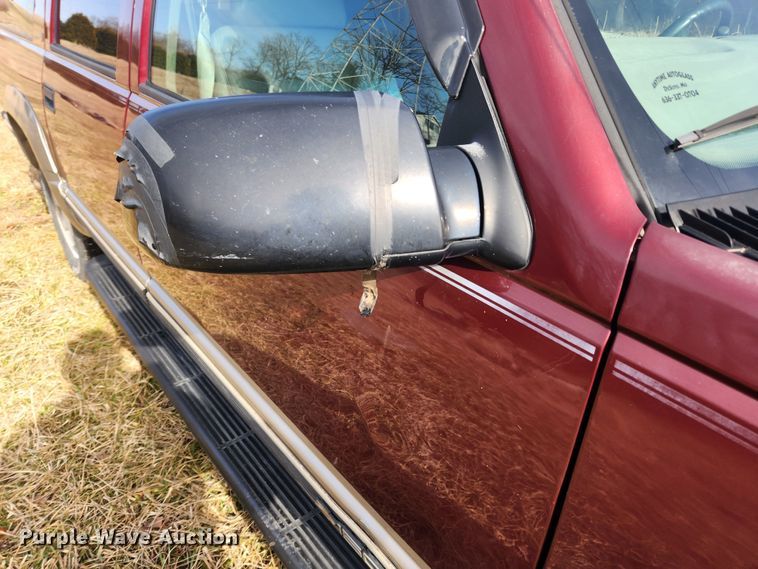 image for item JB9637 1999 Chevrolet Suburban K1500  SUV