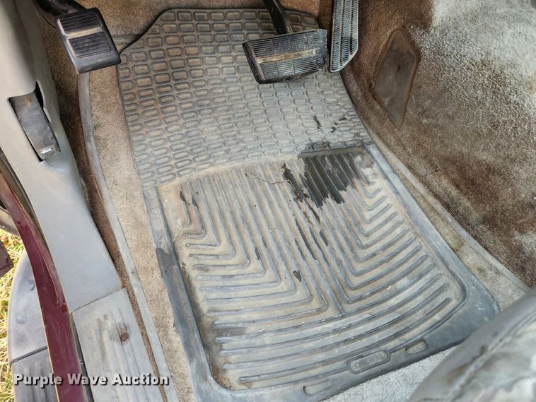 image for item JB9637 1999 Chevrolet Suburban K1500  SUV