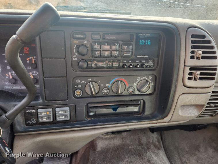 image for item JB9637 1999 Chevrolet Suburban K1500  SUV