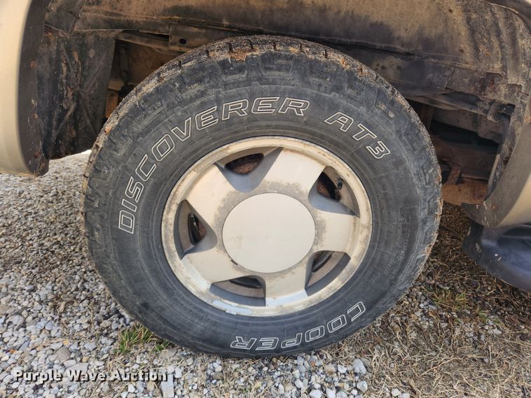 image for item JB9637 1999 Chevrolet Suburban K1500  SUV